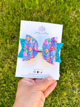 Load image into Gallery viewer, Faux Leather Hair Bows | Summer Flamingos
